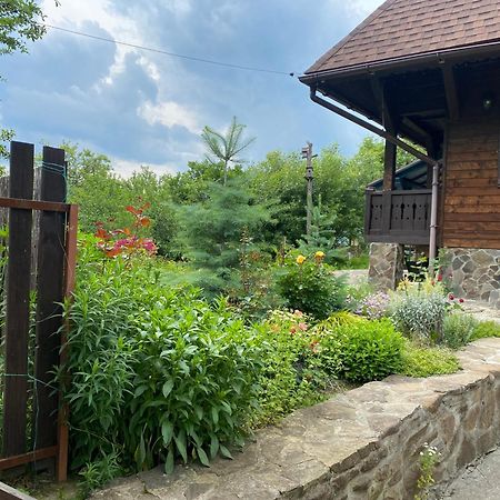 Садиба Остра Shcherbovets Eksteriør billede
