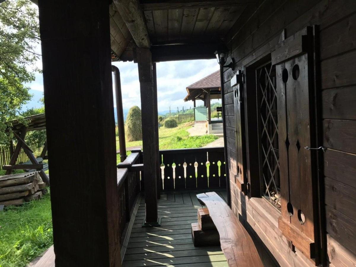 Садиба Остра Shcherbovets Eksteriør billede